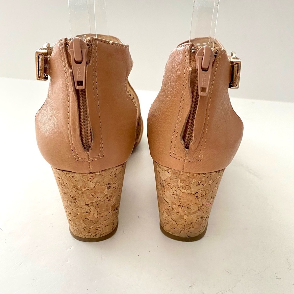 Alex Marie Brown Wedge Sandals Size 8.5M Perforated Summer Vacation - Picture 5 of 14